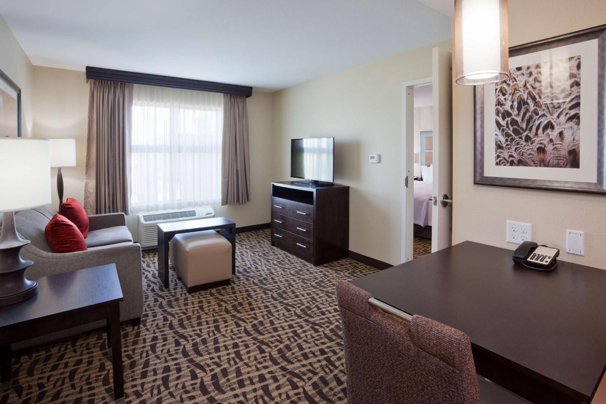 Homewood Suites Davenport Bettendorf Exterior photo