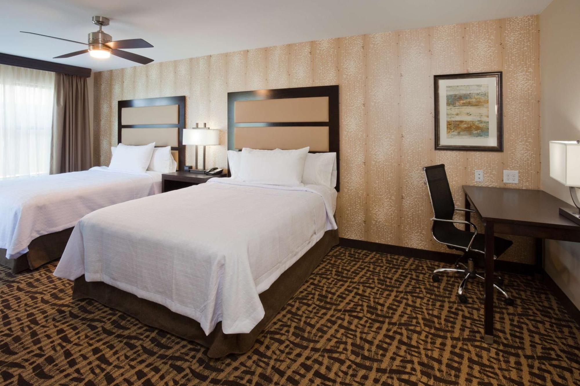 Homewood Suites Davenport Bettendorf Exterior photo