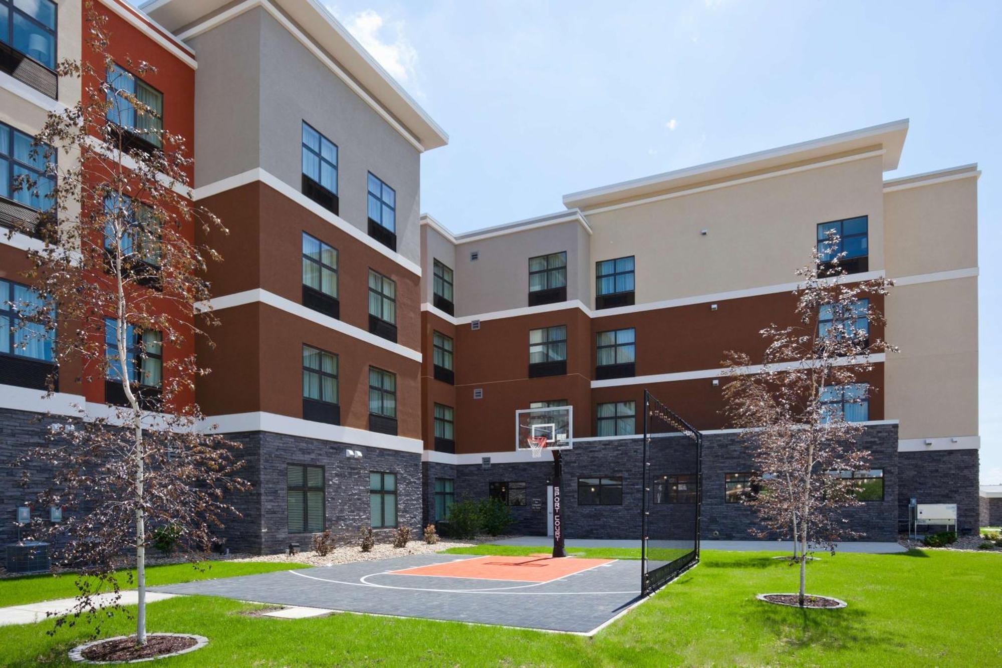 Homewood Suites Davenport Bettendorf Exterior photo